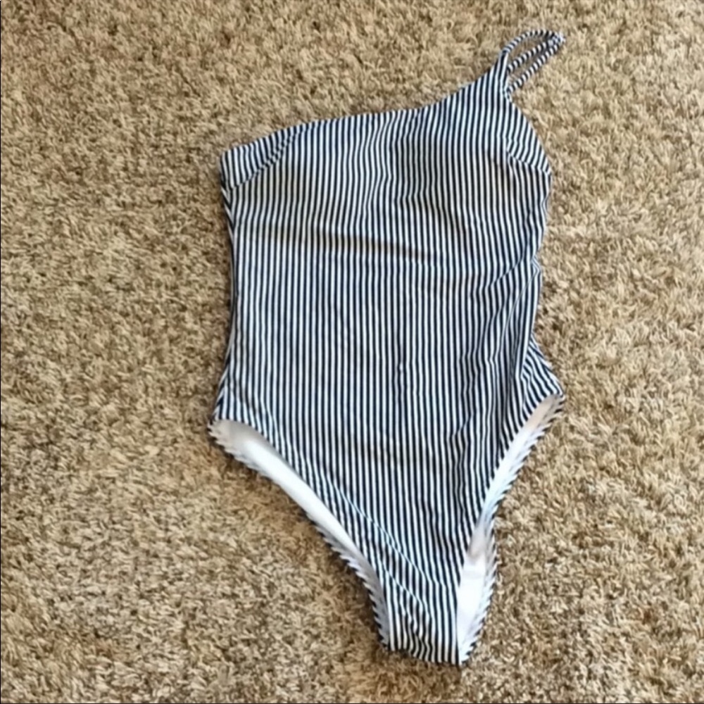 Hollister Swim Size Small